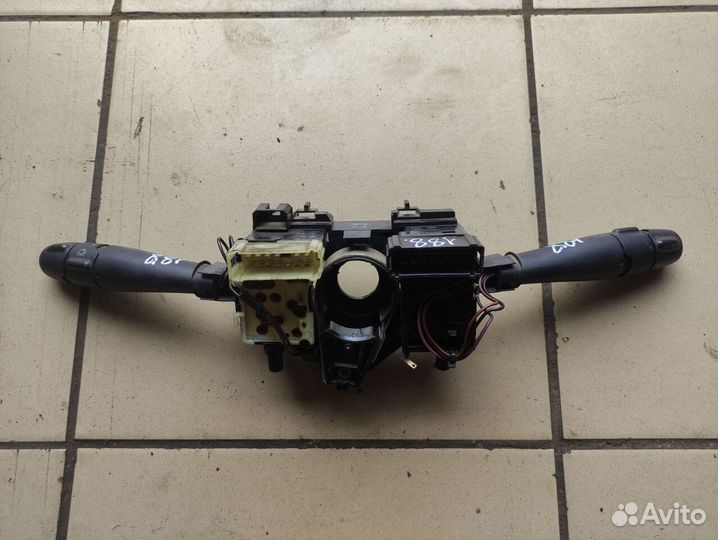 Подрулевой переключатель Renault Laguna I