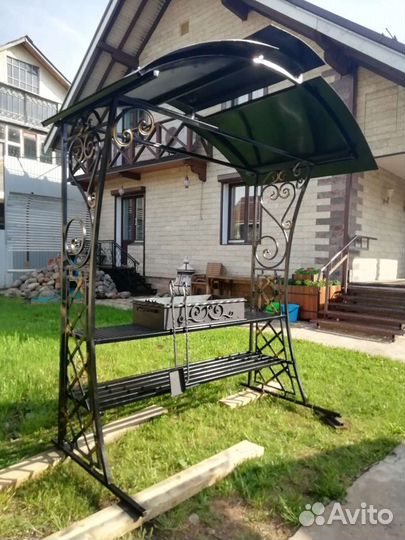 Мангал под крышей