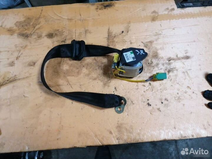 Ремень безопасности задний Porsche Cayenne 955