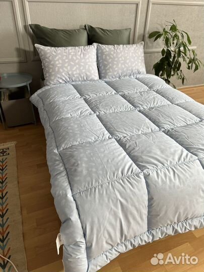 Одеяло и подушки из лебяжьего пуха