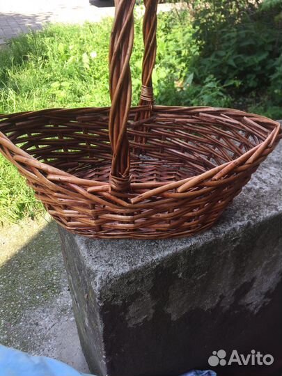 Корзина плетеная