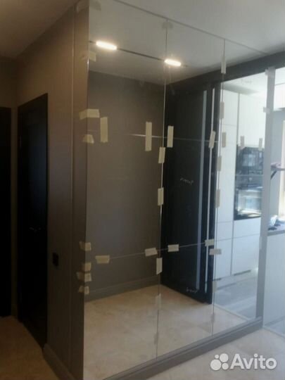 Зеркало настенное