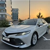 Toyota Camry 2.5 AT, 2019, 59 000 км, с пробегом, цена 3 450 000 руб.