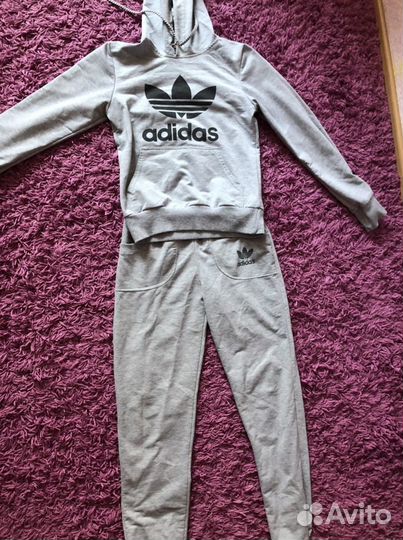 Спортивный костюм adidas