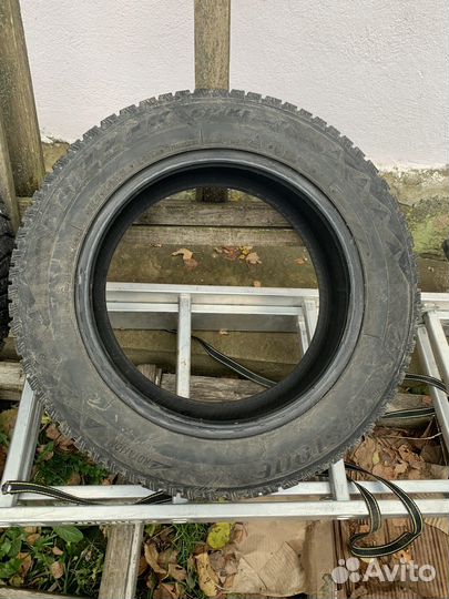 Bridgestone Blizzak Spike-01 185/65 R15