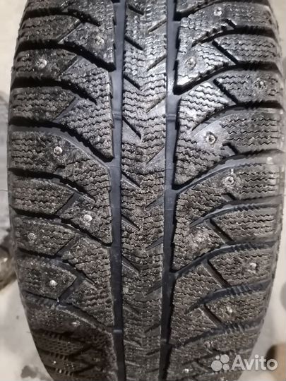 Bridgestone Ice Cruiser 7000S 205/55 R16 91T