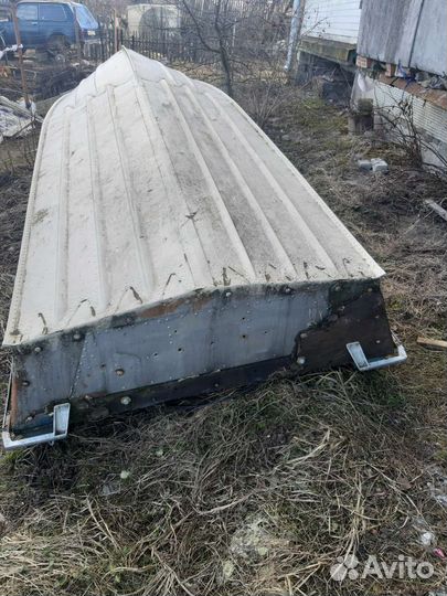 Лодка с мотором