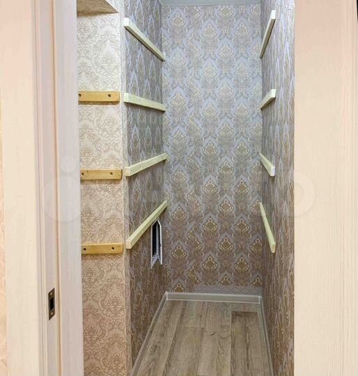 3-к. квартира, 97 м², 2/9 эт.