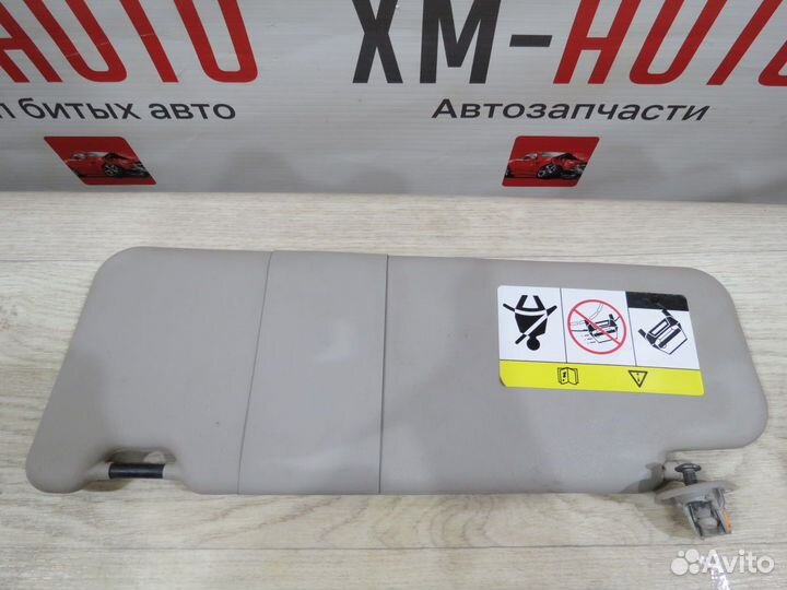 Козырек солнцезащитный левый Renault Daster