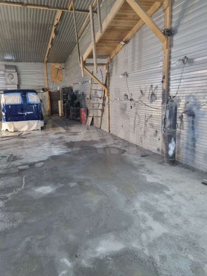 Гараж, > 30 м²