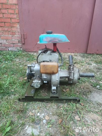 Мотопомпа бензиновая