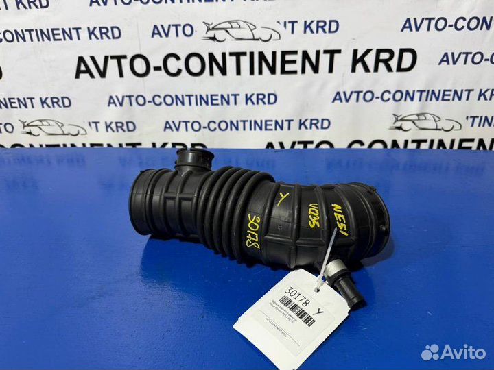 Гофра воздушного фильтра Nissan Elgrand NE51 VQ35