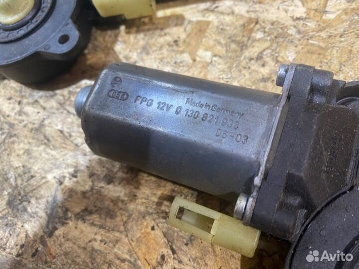 Моторчик стеклоподъемника Ford Fusion 1.4 2008