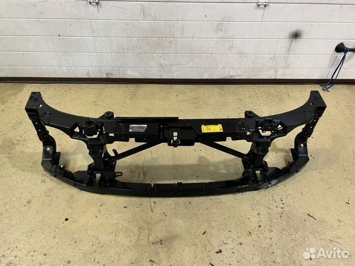 Телевизор передний Land Rover Discovery 4