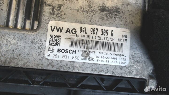 Блок управления двигателем Volkswagen Passat 8 201