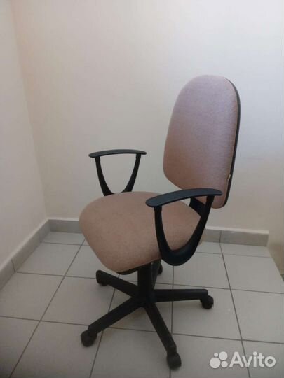 Компьютерное кресло
