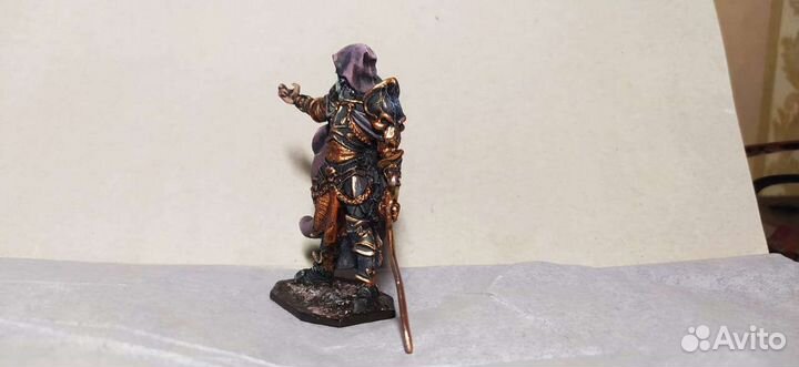 Оловянная фигурка. Ловец душ