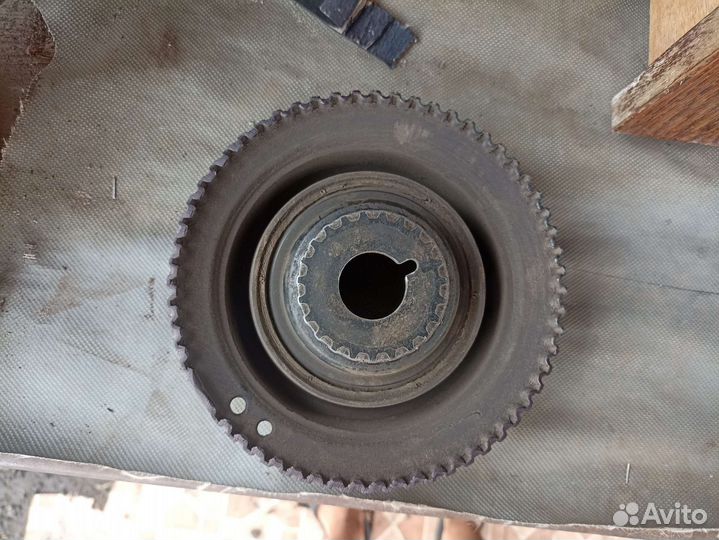 Шкиф коленвала Опель Вектра б 1.6 (демпфер)