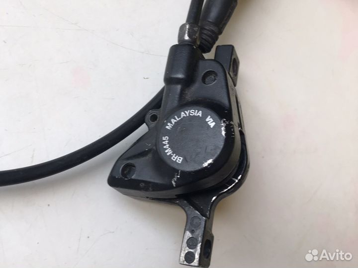 Тормоз передний левый гидравлический Shimano M445