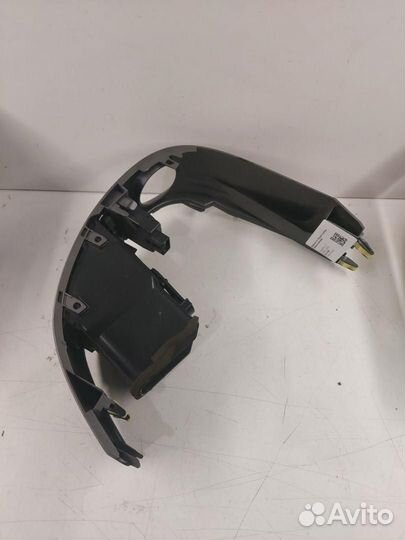 Дефлектор обдува салона правый нижний Toyota Prius