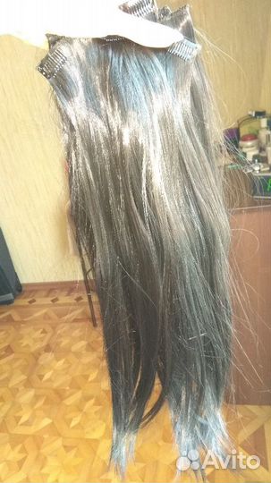 Волосы на заколках