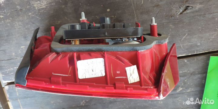 Фонарь задний правый внутренний Volkswagen JettaVI