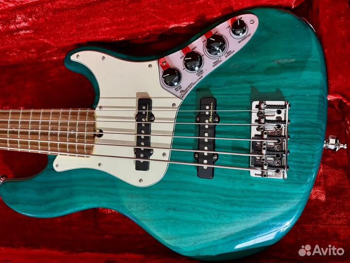 Fender Deluxe Jazz Bass V - бас гитара