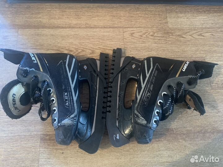 Коньки хоккейные