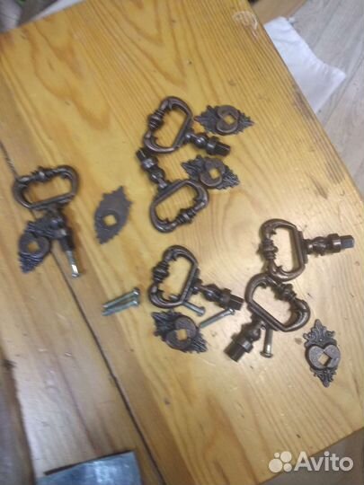 Мебельные ручки