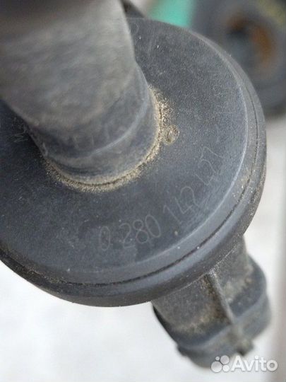 Клапан вентиляции топливного бака Bmw 5 E60 2008