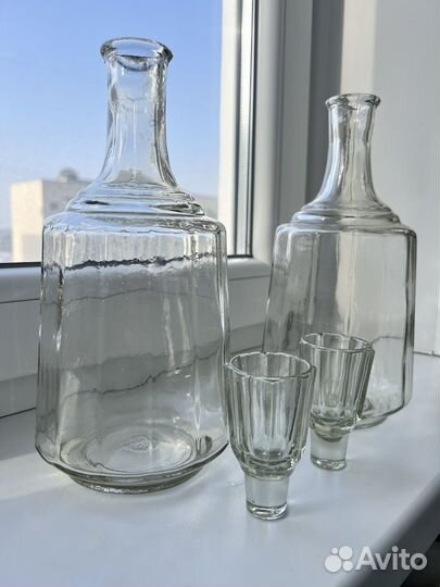 Стеклянный графин