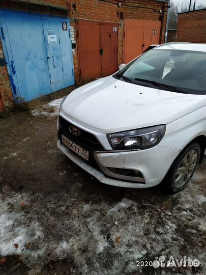 Губа на решетку радиатора vesta