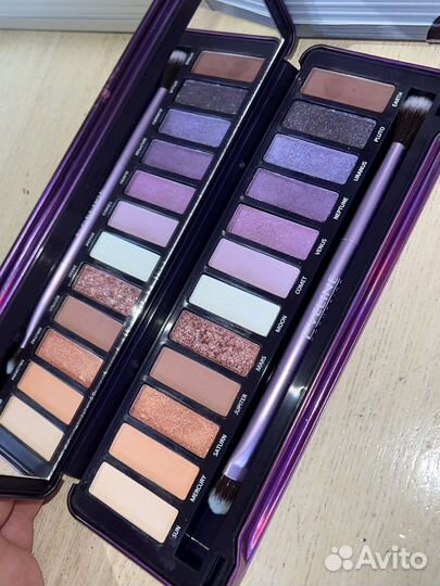Палетка теней eveline mystic galaxy