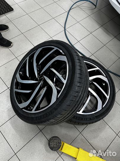 Кованые диски Zeekr R23 001/007/009/X