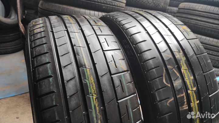 Pirelli P Zero 235/35 R19