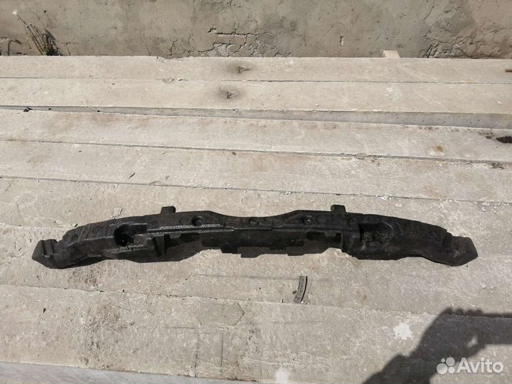 Абсорбер переднего бампера Opel Astra J