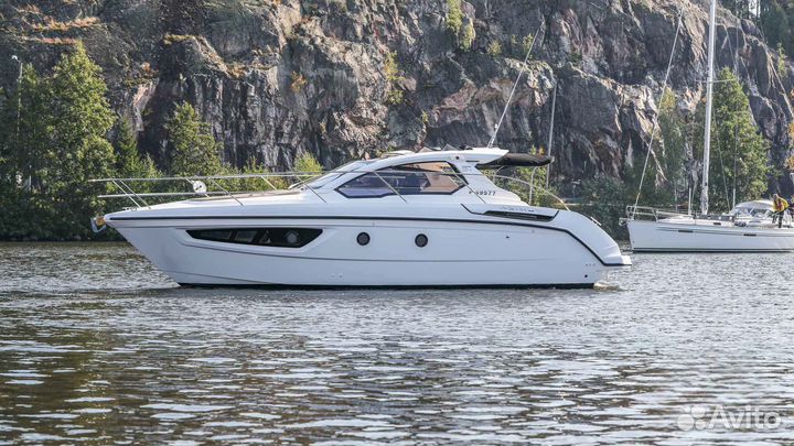 Azimut 34 Atlantis моторная яхта с харт-топом