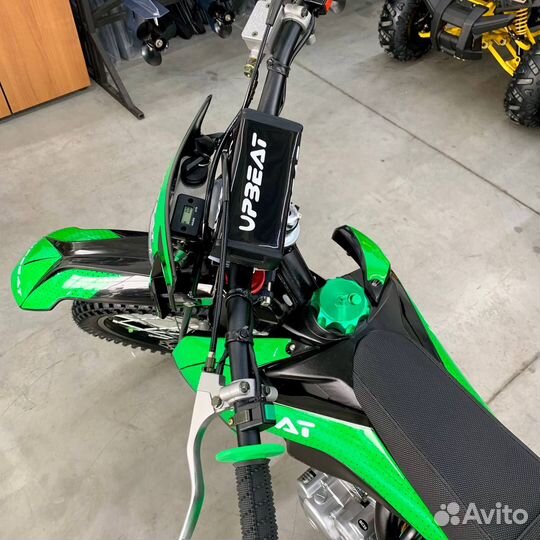 Мотоцикл кроссовый / эндуро Upbeat DB250