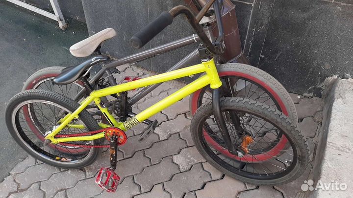 Трюковой велосипед bmx