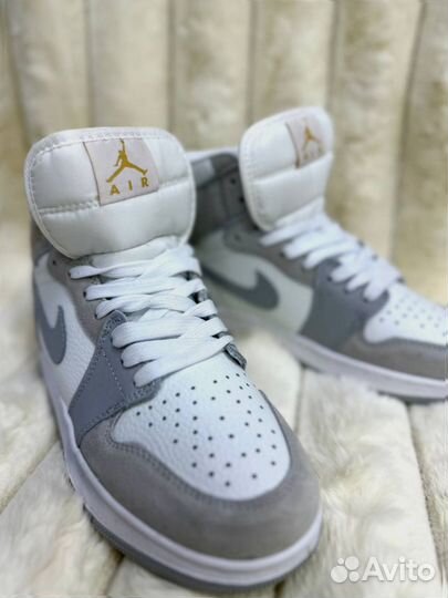 Кроссовки Nike Jordan 1 Mid College Grey