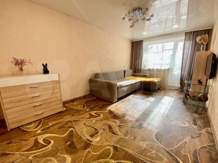 3-к. квартира, 60 м², 2/4 эт.