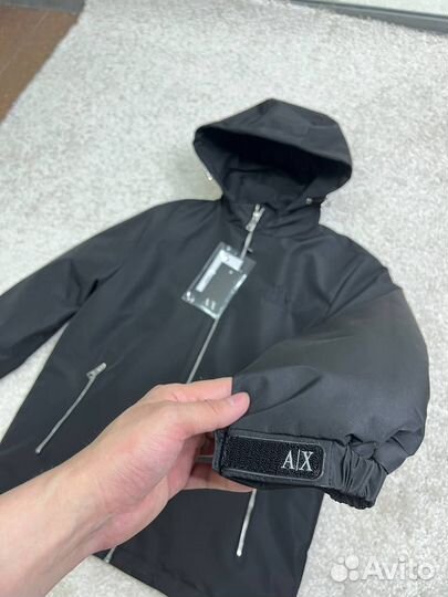 Куртка Armani: весеннее вдохновение