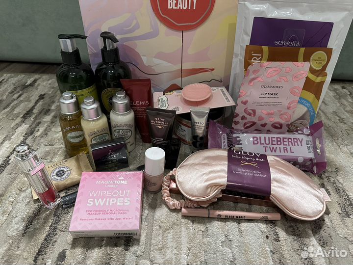 Самосборный адвент календарь Cult Beauty