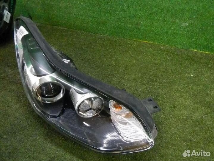 Фара правая Kia Sportage