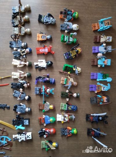 Lego человечки