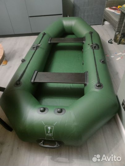 Лодка Колибри