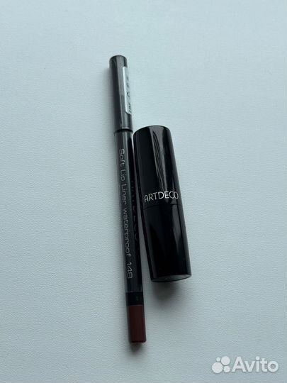 Набор косметики для Ольги(карандаш+помада)