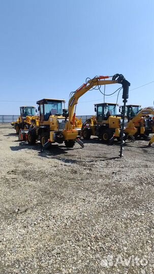 Экскаватор-погрузчик XCMG WZ30-25, 2023
