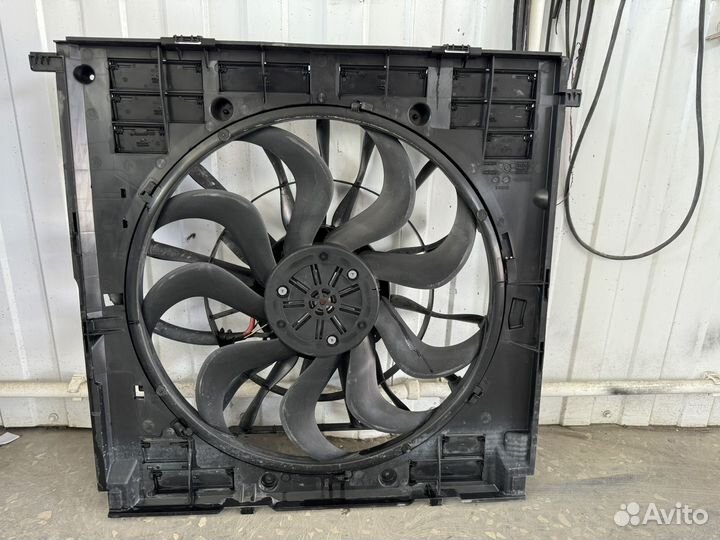 Вентилятор радиатора на Бмв x5 G05
