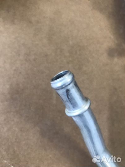 Трубка металлическая Порше Кайен 958 (1255)